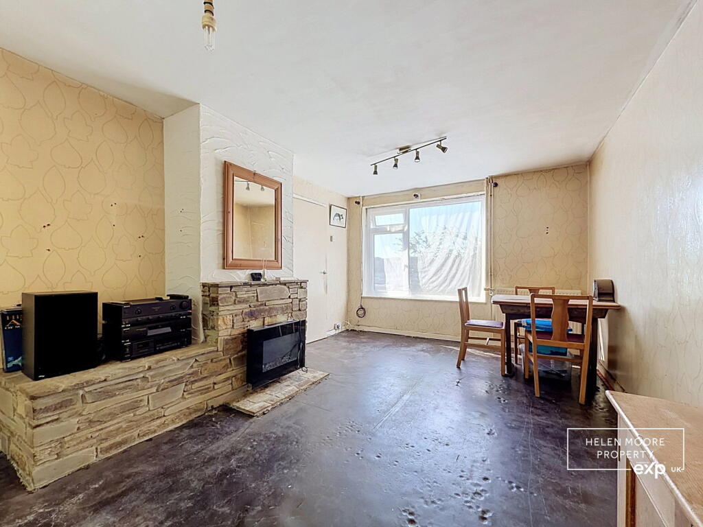 House in Plymouth - View 4