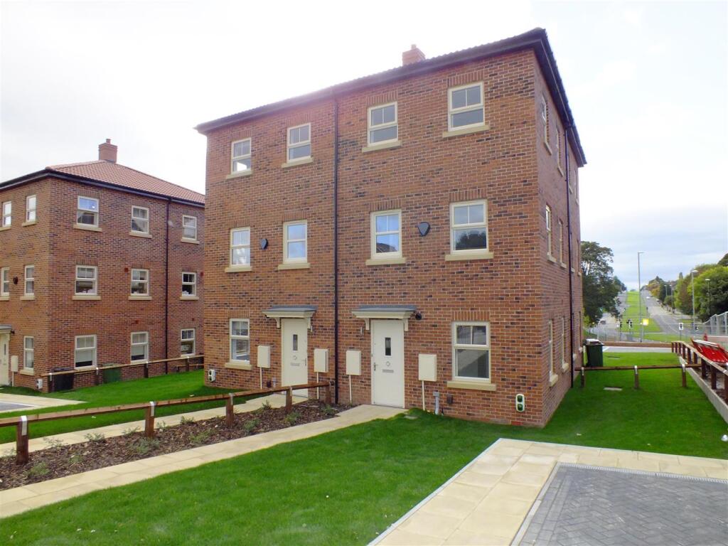 Main image of property: Asket Row, Leeds, West Yorkshire