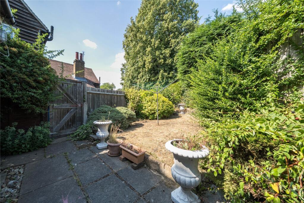 House in London, Poverest, St Mary Cray - View 4