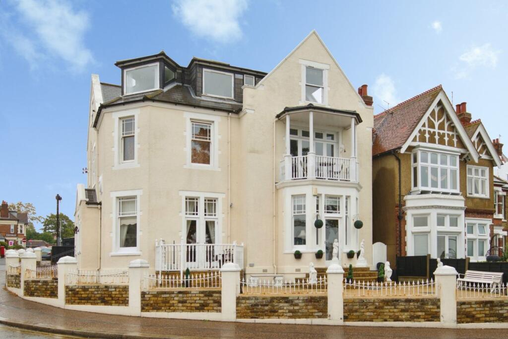 Main image of property: Westcliff Parade, Westcliff-on-Sea, SS0