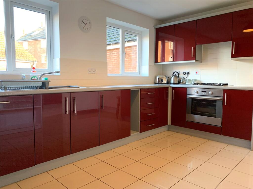 Anzio Road, Devizes, Wiltshire, SN10 photo 2