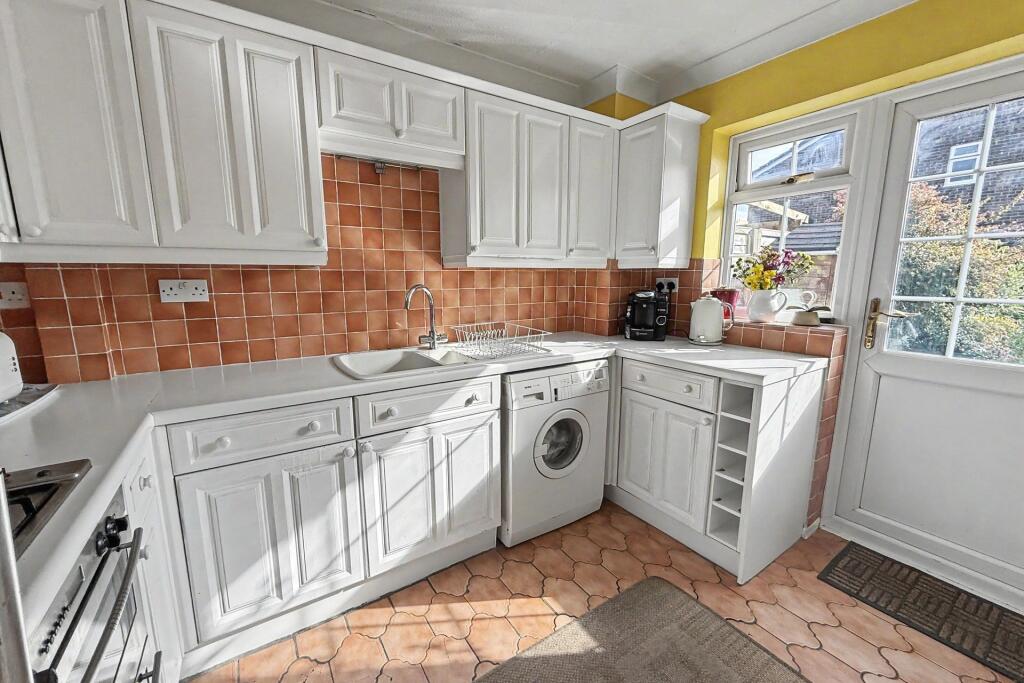 Ferndown photo 4