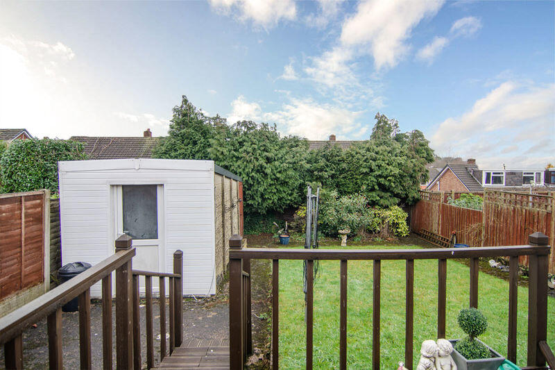 Columbian Crescent, Burntwood photo 4
