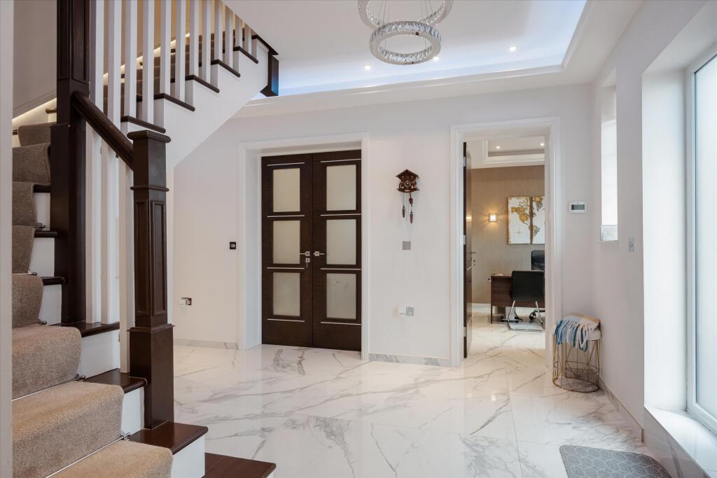 7 bedroom detached house for sale, Beaufort Road, Haymills Estate, Ealing, London W5 photo 3