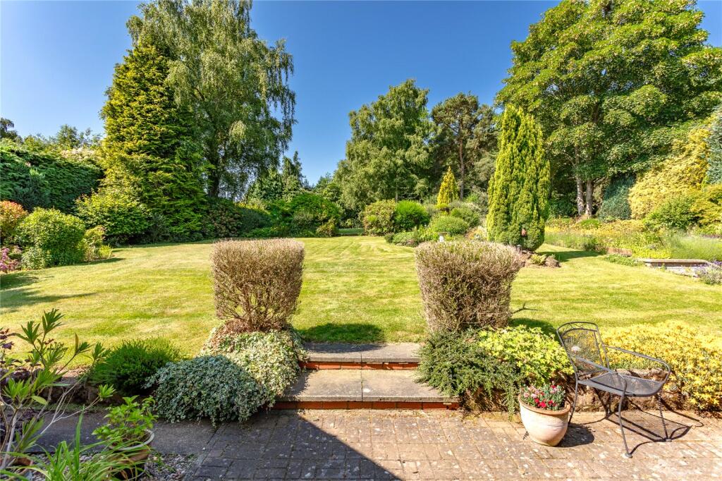 Bedford Road, Maulden, Bedfordshire, MK45 photo 3