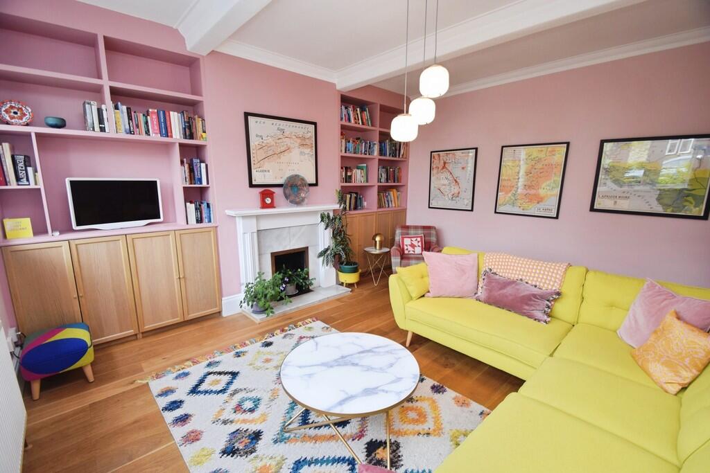 Bankfield Drive , Shipley photo 3