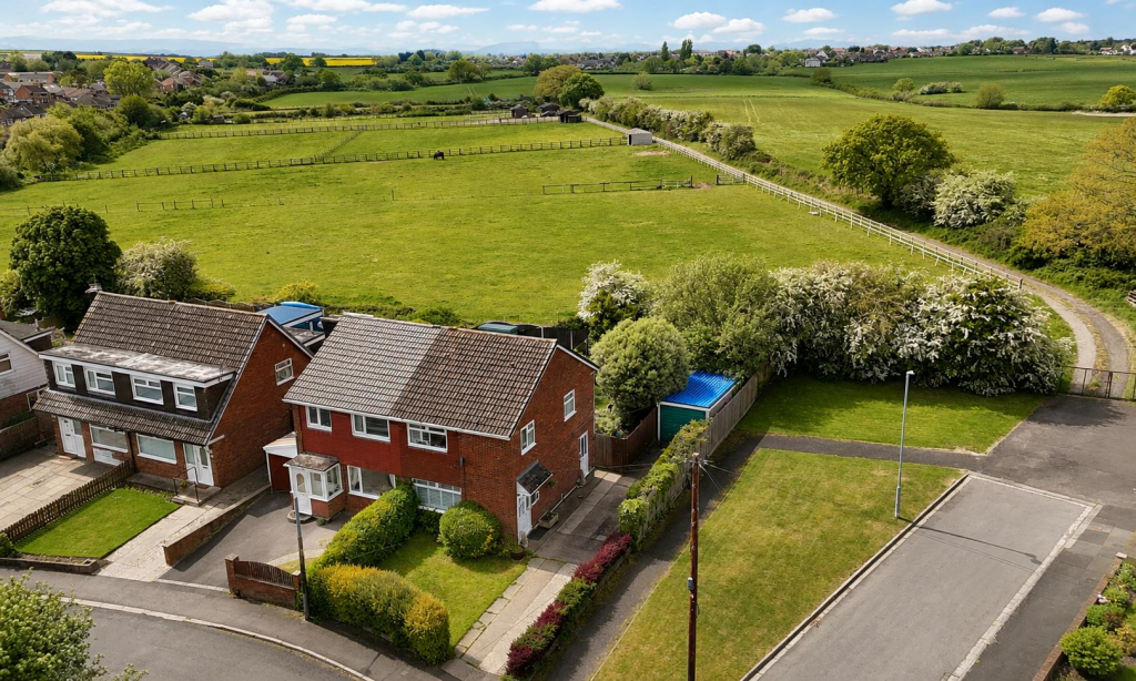 3-bed semi-detached on Chatsworth Road, Wirral, £350,000