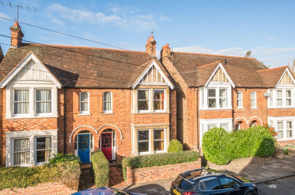4-bed semi-detached on Merton Road, Bedford, £475,000