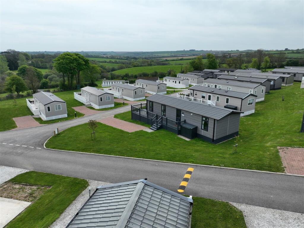 House in Plymouth - View 5