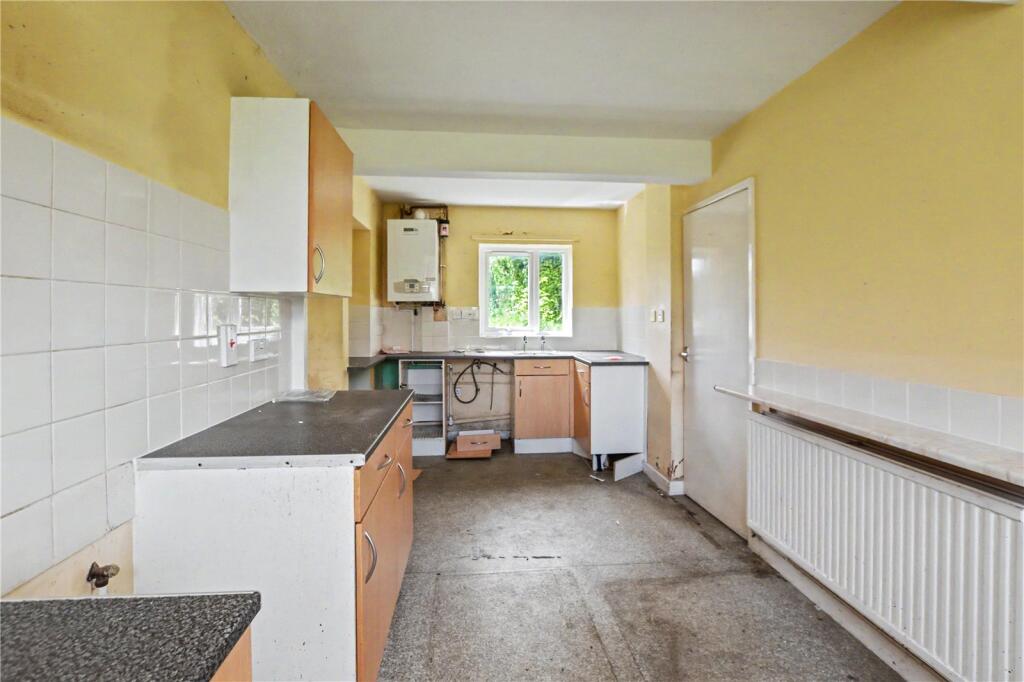 Minehead Road, Bishops Lydeard, Taunton, Somerset, TA4 photo 4