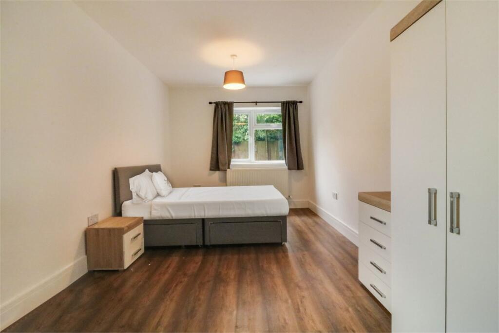 Main image of property: Room 2, 10 Firbank Drive, Watford, WD19