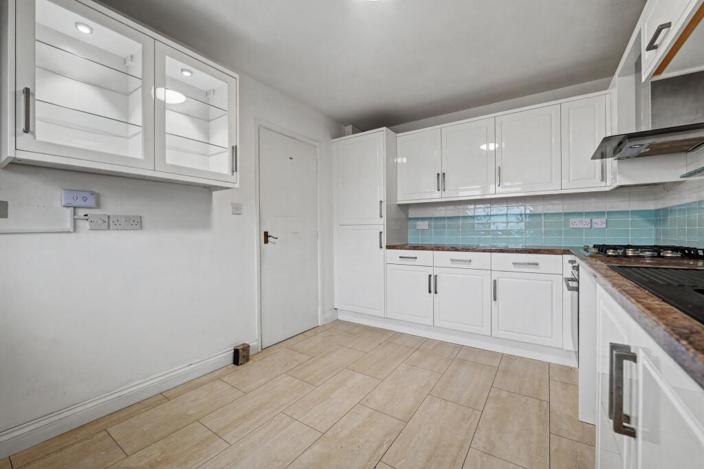 Arden Way, Market Harborough, LE16 – další