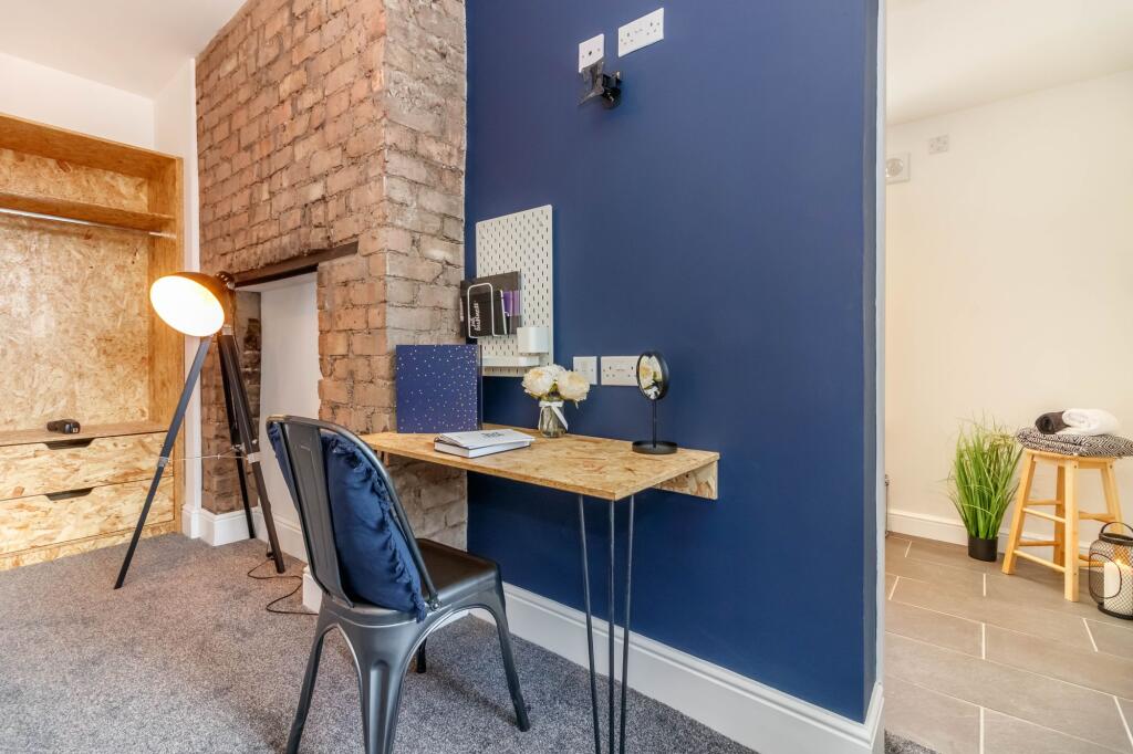 1 bedroom house share for rent