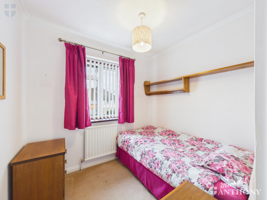 House in Aylesbury, Buckinghamshire - More