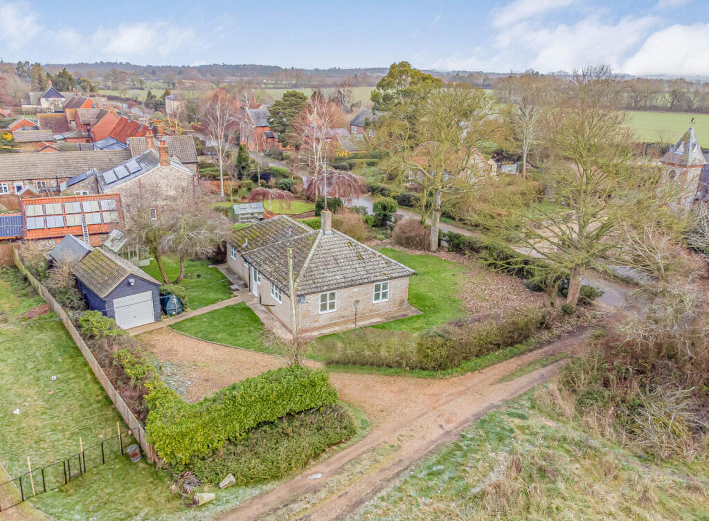 Main image of property: Middle Green, Higham