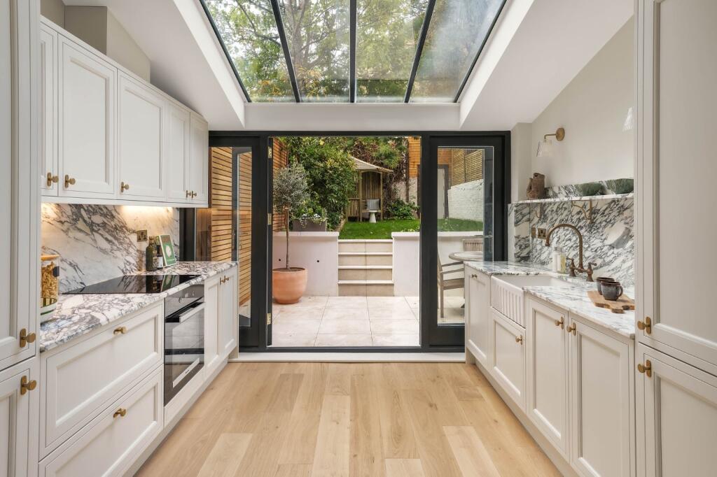 Main image of property: Westbourne Park Road,
Notting Hill, W11