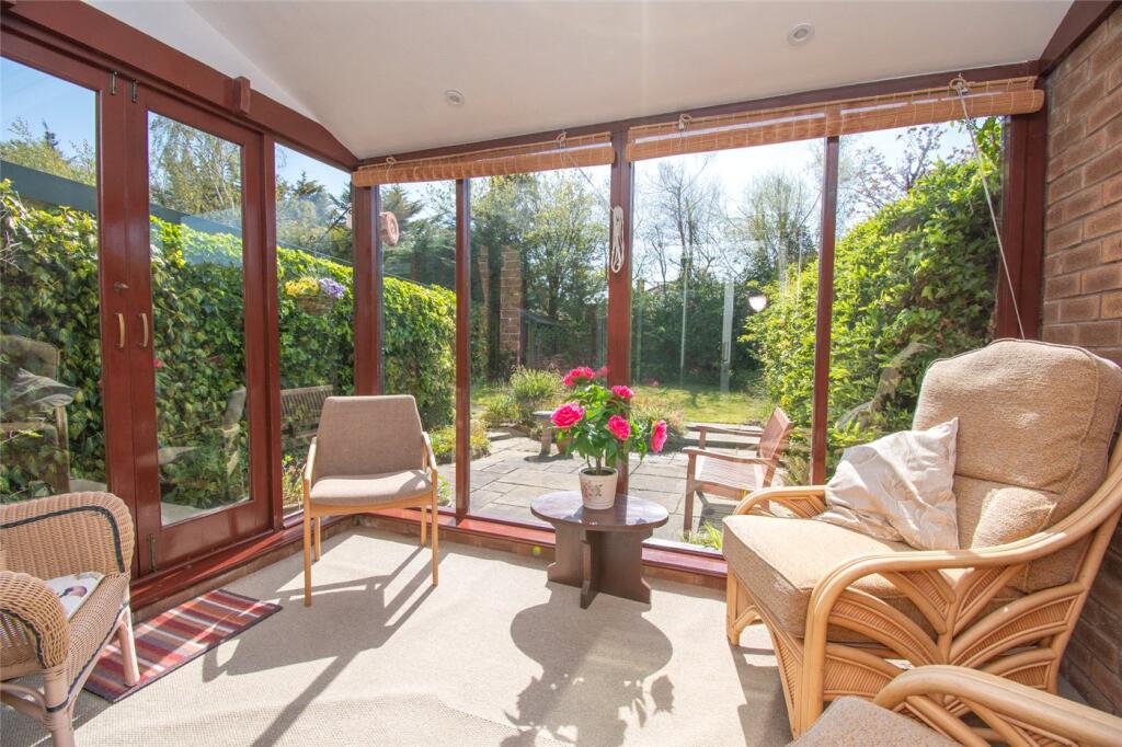 House in Pensby, Liverpool City Region - View 5