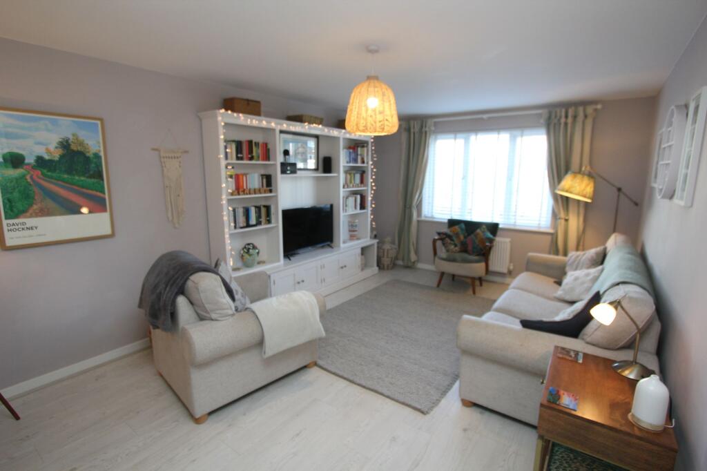 Plasnewydd Walk, Llantwit Major, CF61 - More