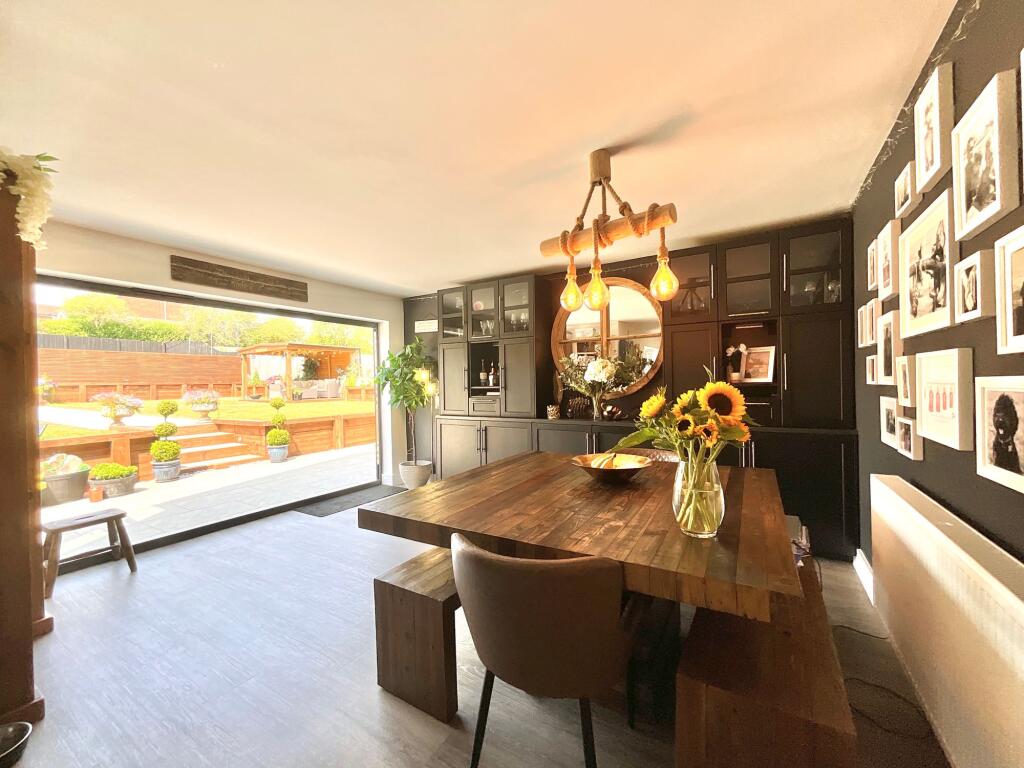 House in Stoke-on-Trent - More