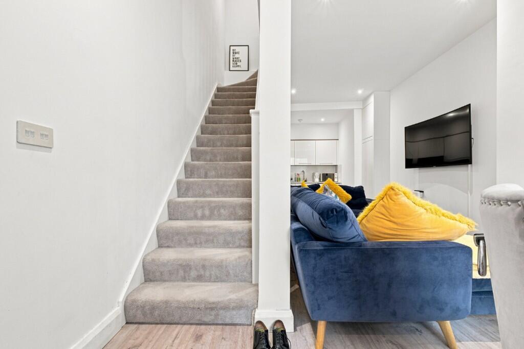 St. Albans Road, EN6 photo 4