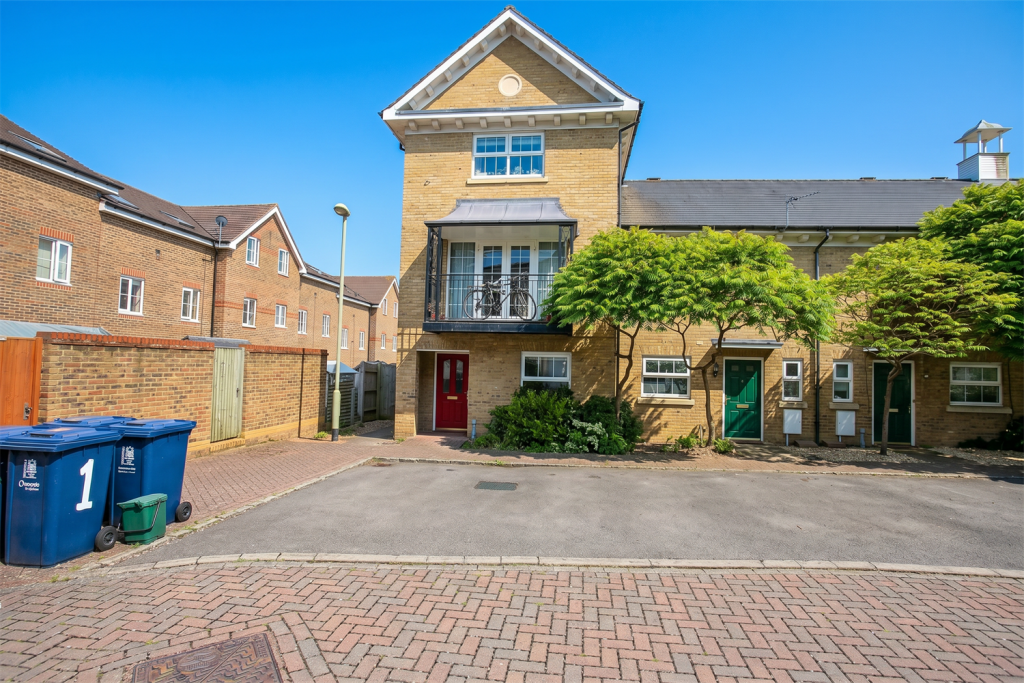 Main image of property: Reliance Way, Oxford, Oxford, Oxfordshire, OX4