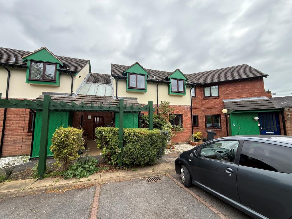 Main image of property: Front Street, Birstall, Leicester