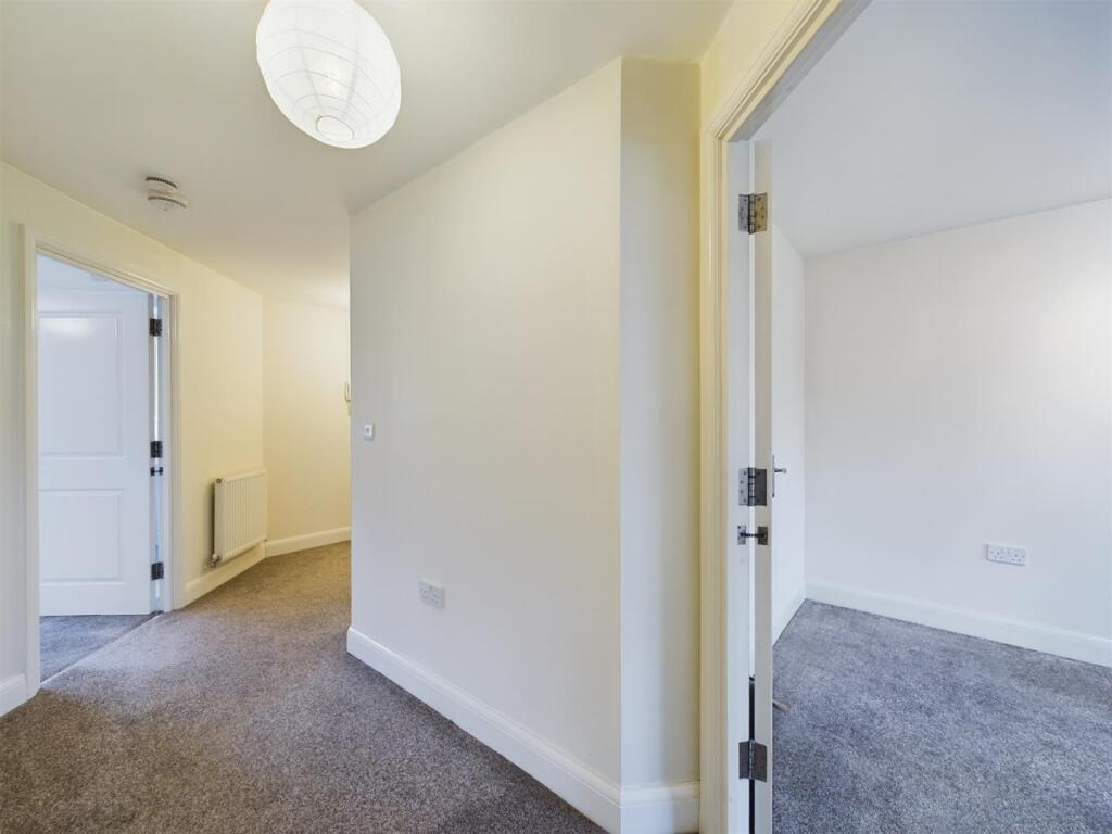 Additional image 8 of 41 Middlewood Close Solihull B91 2TZ