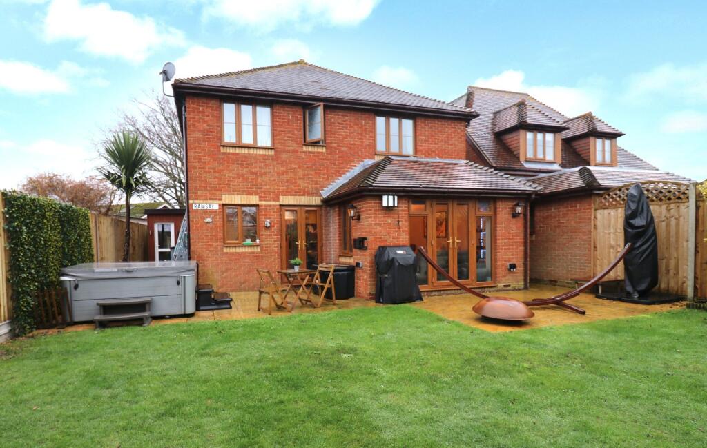 Green Lane, Bursledon, SO31 photo 4