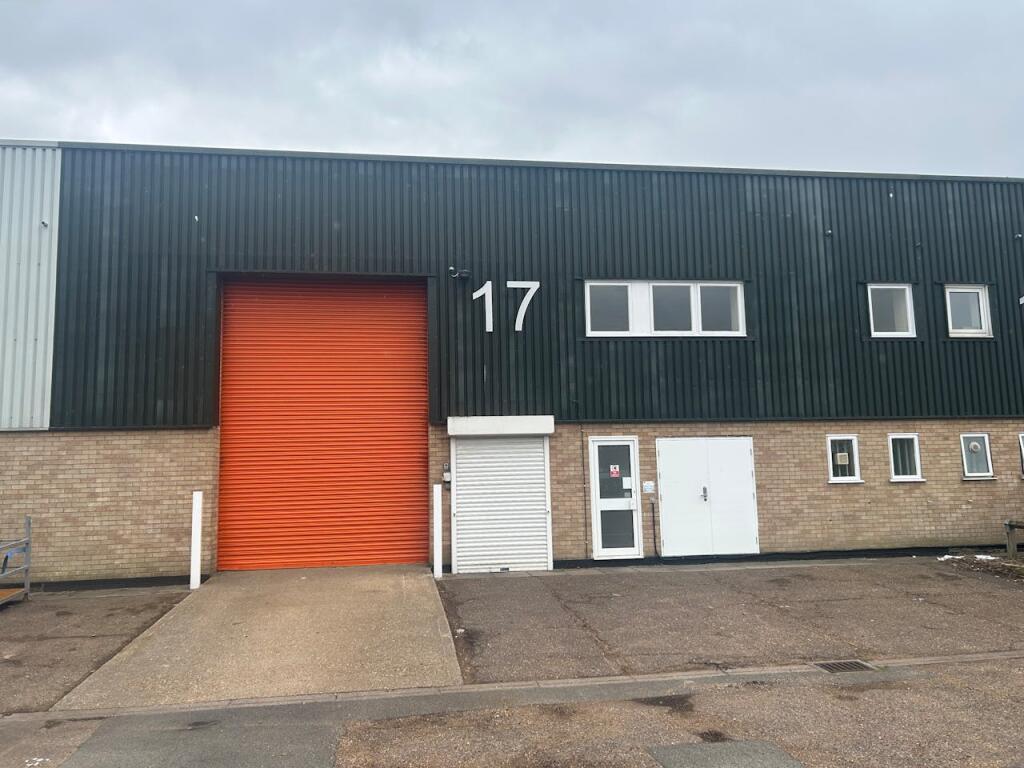 Main image of property: Unit 17 Clifton Road Industrial Estate, Cambridge, CB1 7EA