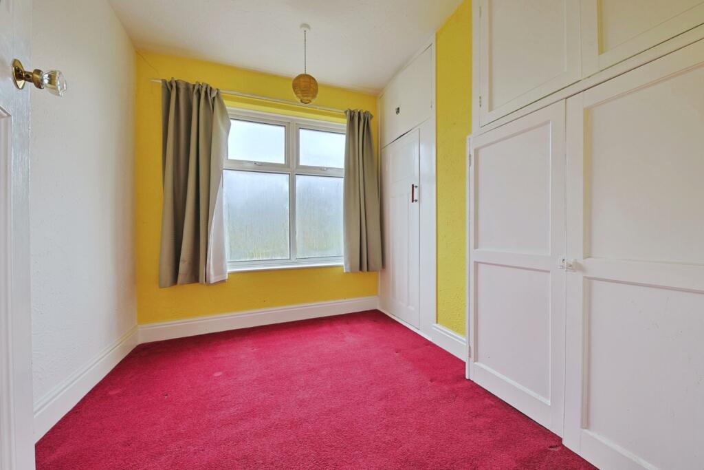 House in Kirk Ella, West Hill - More