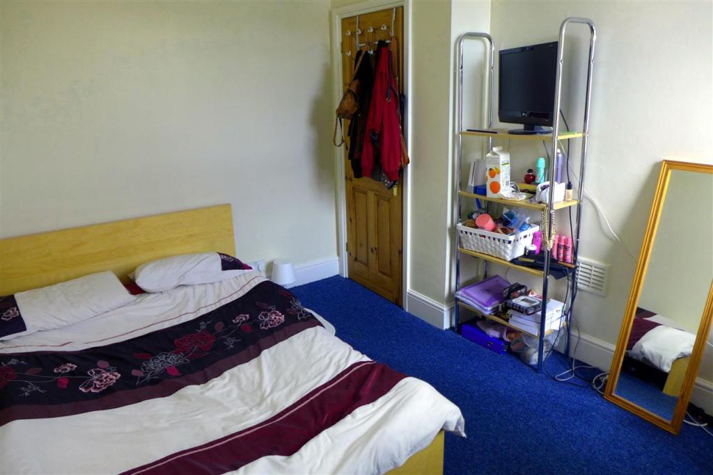 5 bedroom property for rent