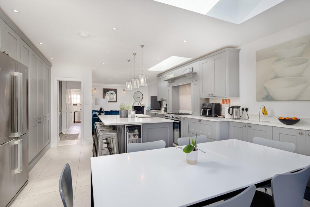 House in Bishop's Stortford, Hockerill - View 5