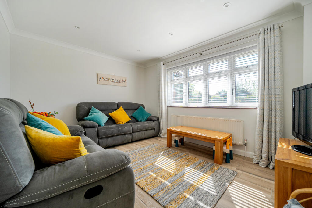 House in Bray, The Retreat Farm, Forest Green - View 5