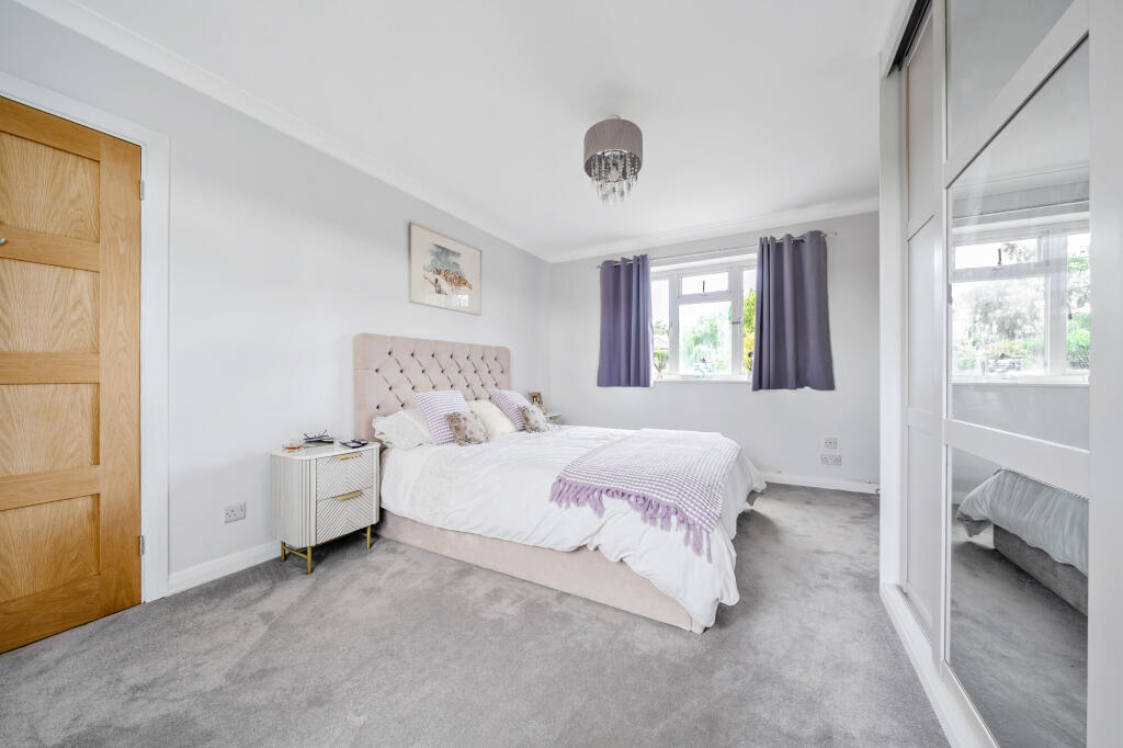 House in St Albans, King Harry Park, St Stephens - View 5