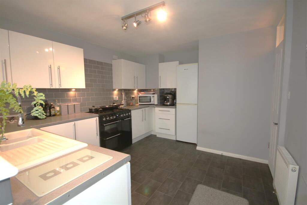 Main image of property: Nightingale Close, Chartham Hatch, Canterbury