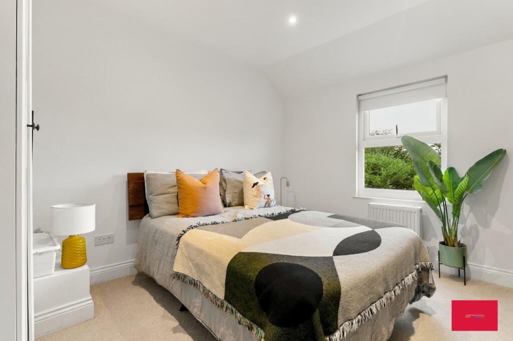 Apartment in London, Stroud Green - View 3