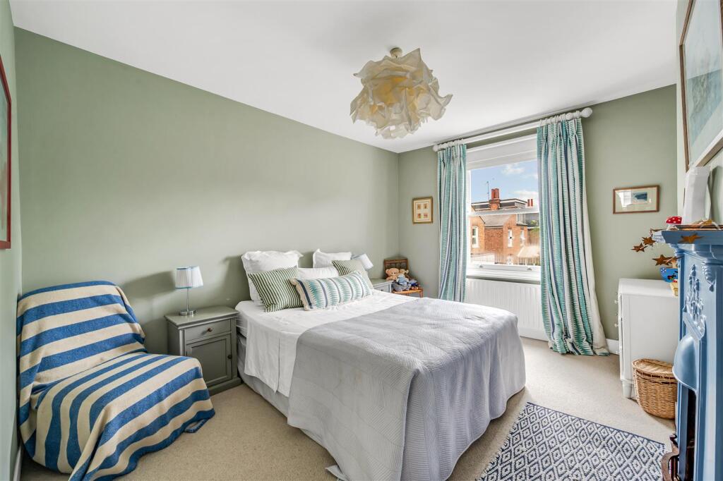 House in London - More