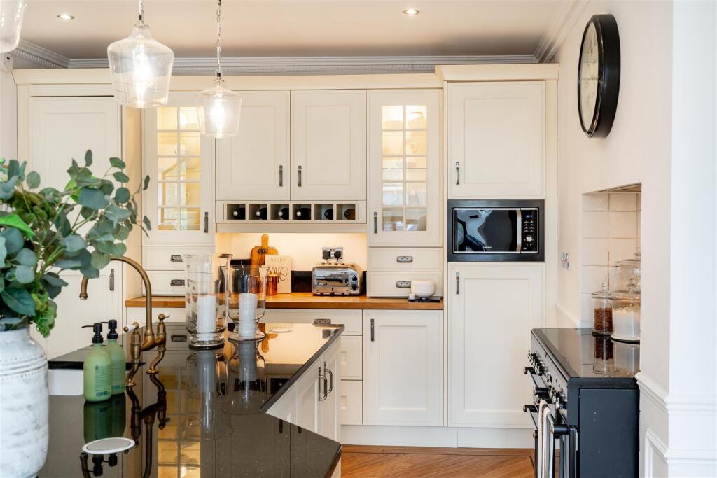 House in Leeds, Oakwood - View 5
