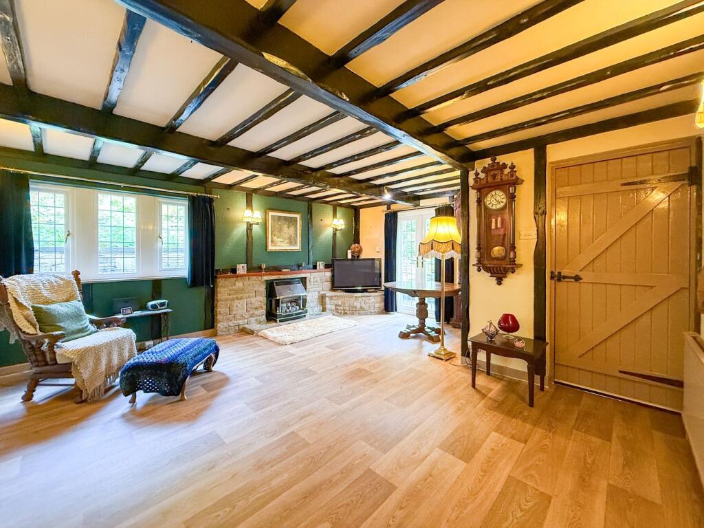 House in Kirklees, Holme Valley - More