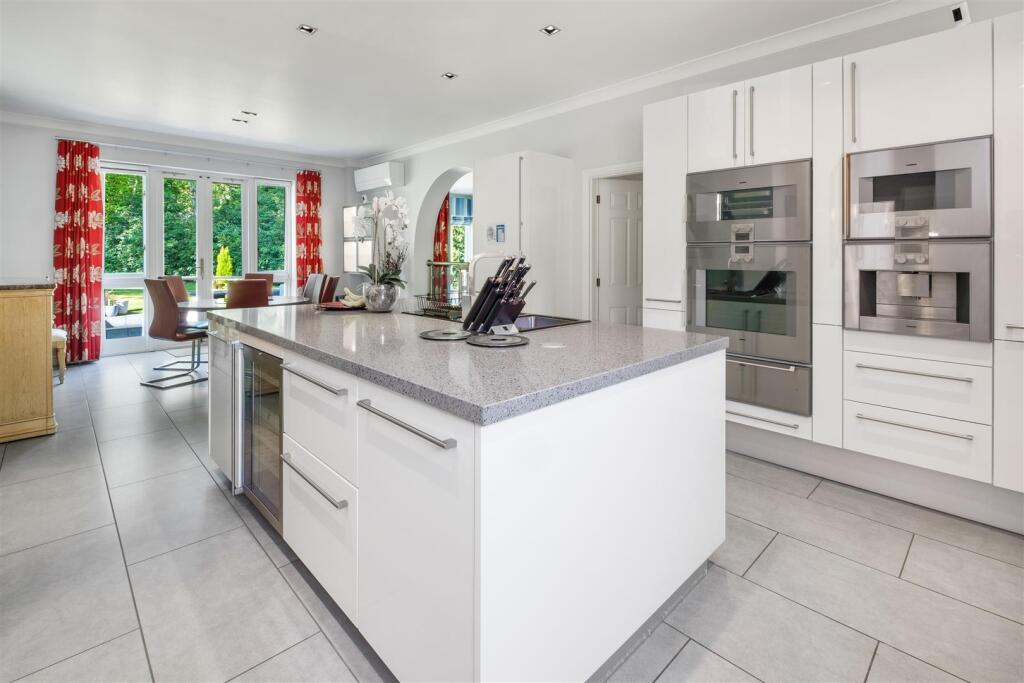 Additional image 9 of Selwyn Walk, Little Aston, Sutton Coldfield