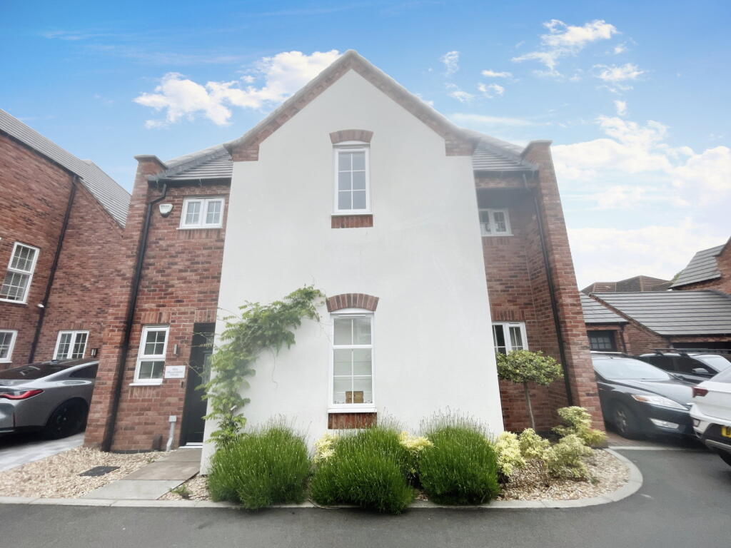 4-bed detached on Plains Road, Nottingham, NG3 5RH, £585,000