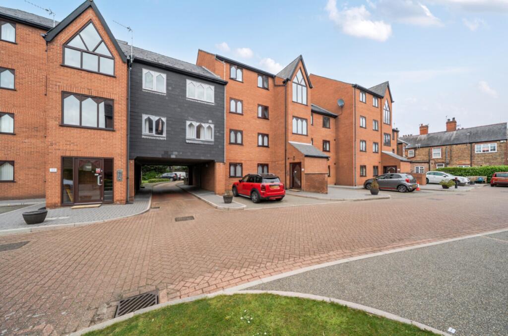 Main image of property: Grosvenor Crescent, Grimsby, South Humberside, DN32