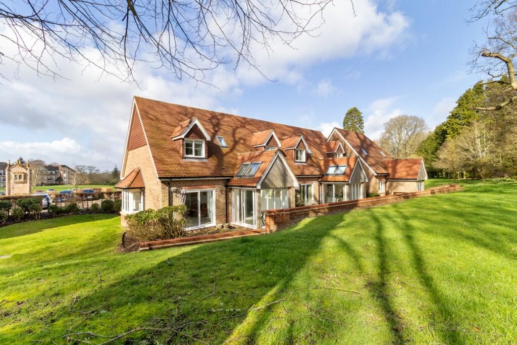 King George's Drive, Bramshott Place, Liphook, Hampshire, GU30 photo 2