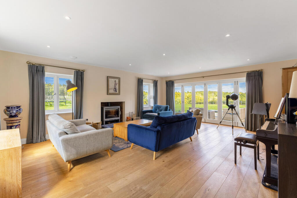House in Reading - View 4