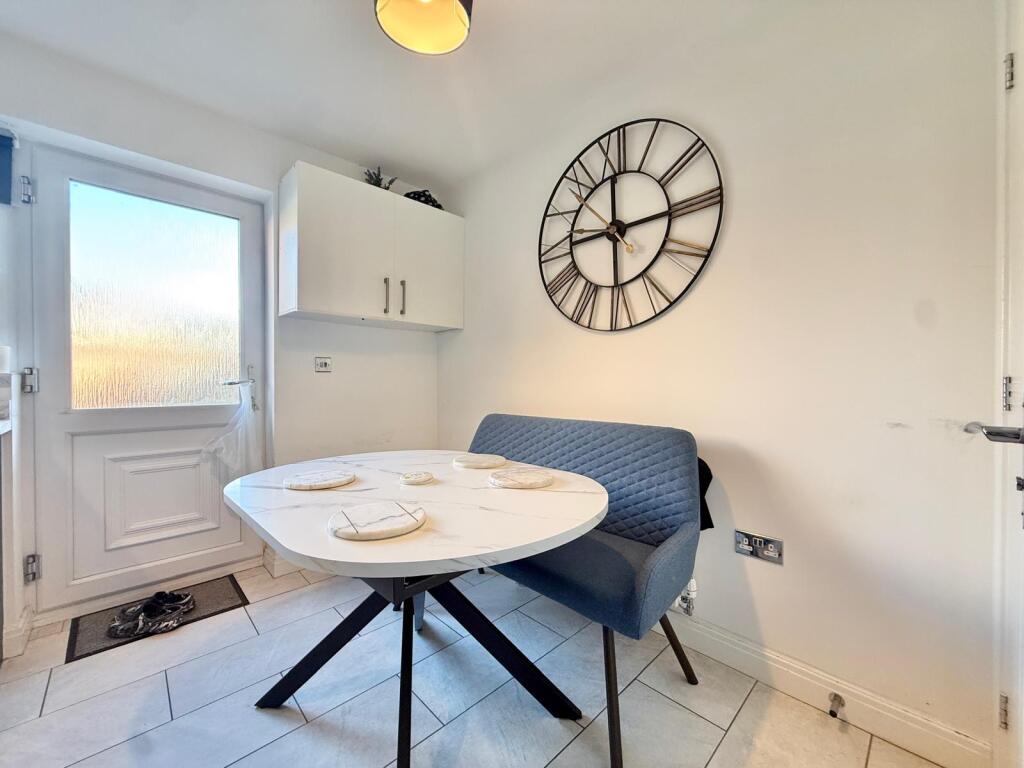House in Tameside, Greater Manchester - View 5