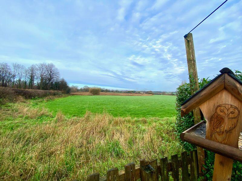 Church Street, Wincham  photo 3