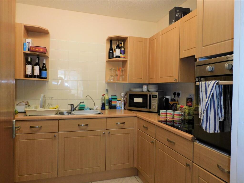 Beer Road, Seaton photo 2
