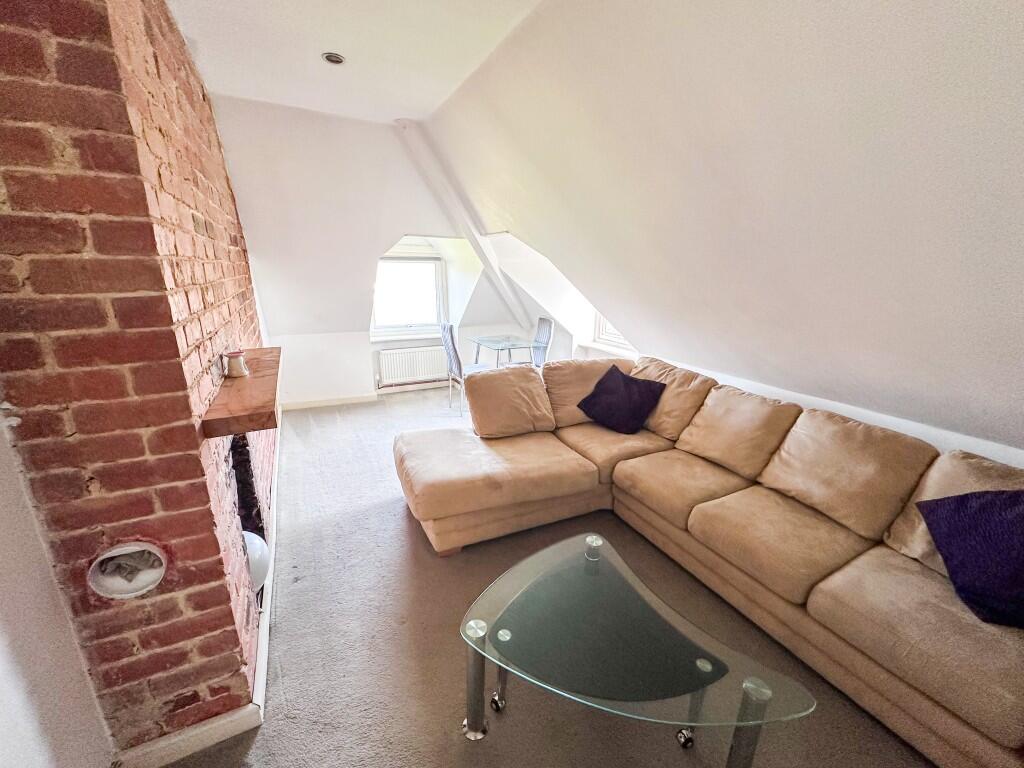 West Hill, Oxted, Surrey, RH8 photo 2