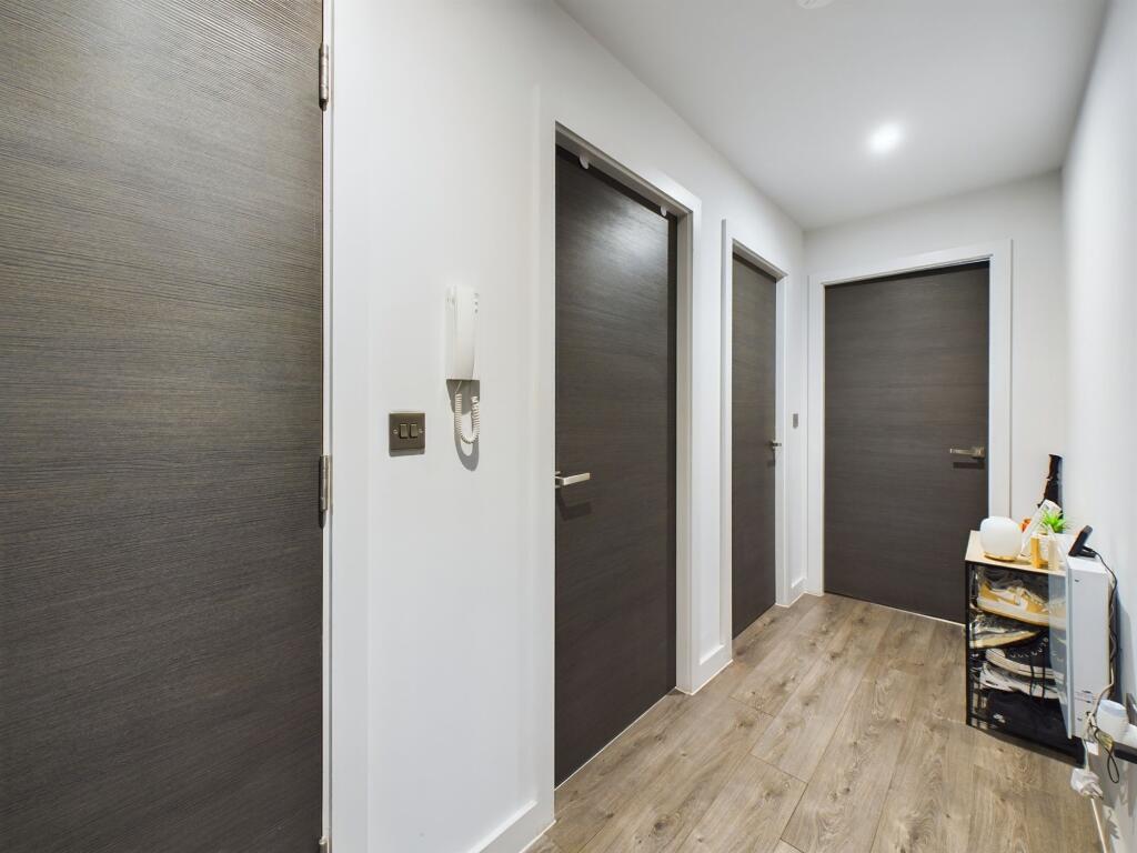 Apartment in Liverpool - View 5