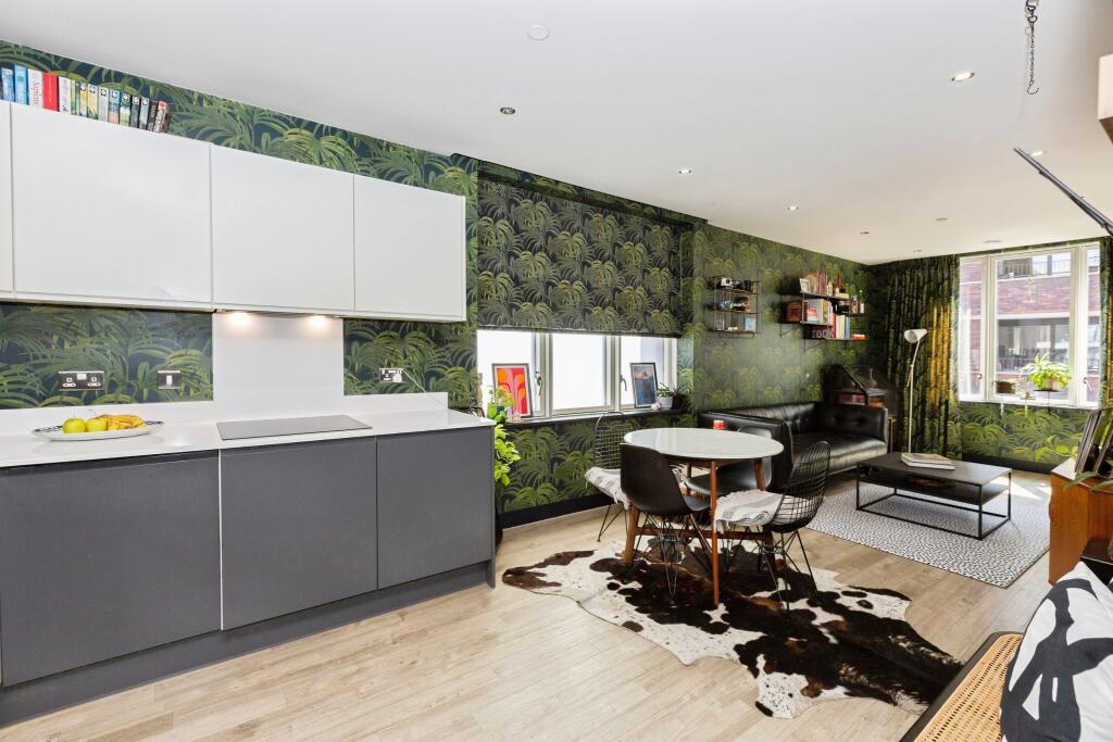 25 Rookwood Way, London, E3 photo 3